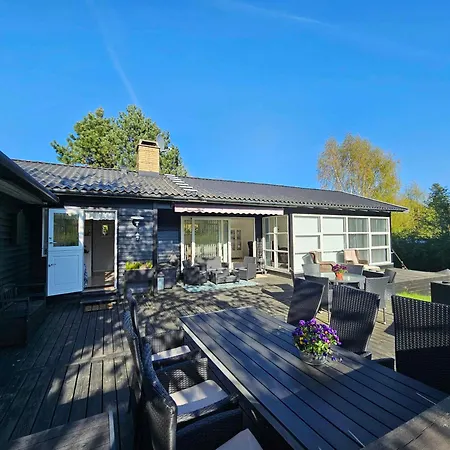 Cozy Only 500 M From The Sea Gilleleje