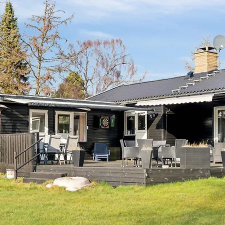 Semesterbostad Cozy Only 500 M From The Sea Gilleleje