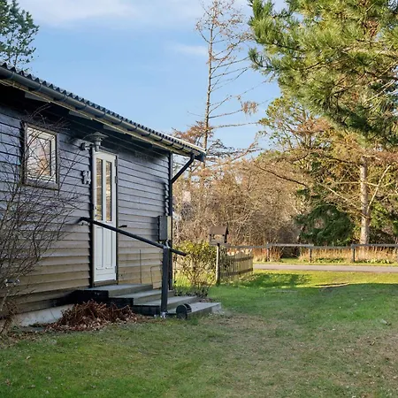 Cozy Only 500 M From The Sea Semesterbostad *