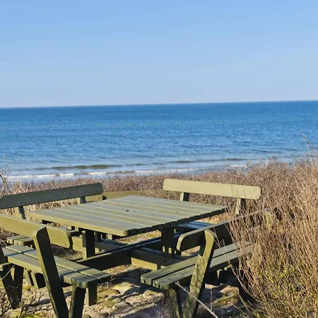 Cozy Only 500 M From The Sea