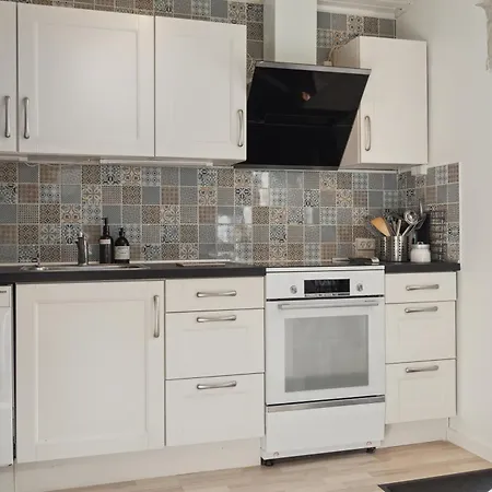 Cozy Only 500 M From The Sea Дом отдыха Гиллеляйе