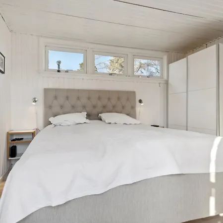 Cozy Only 500 M From The Sea 別荘