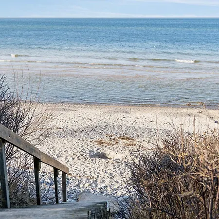 Cozy Only 500 M From The Sea