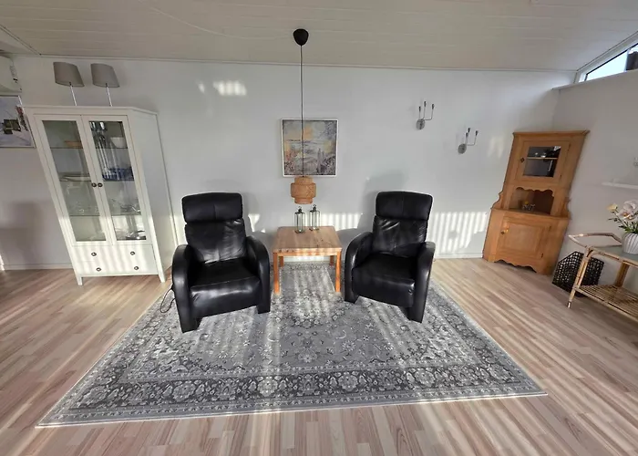 Cozy Only 500 M From The Sea